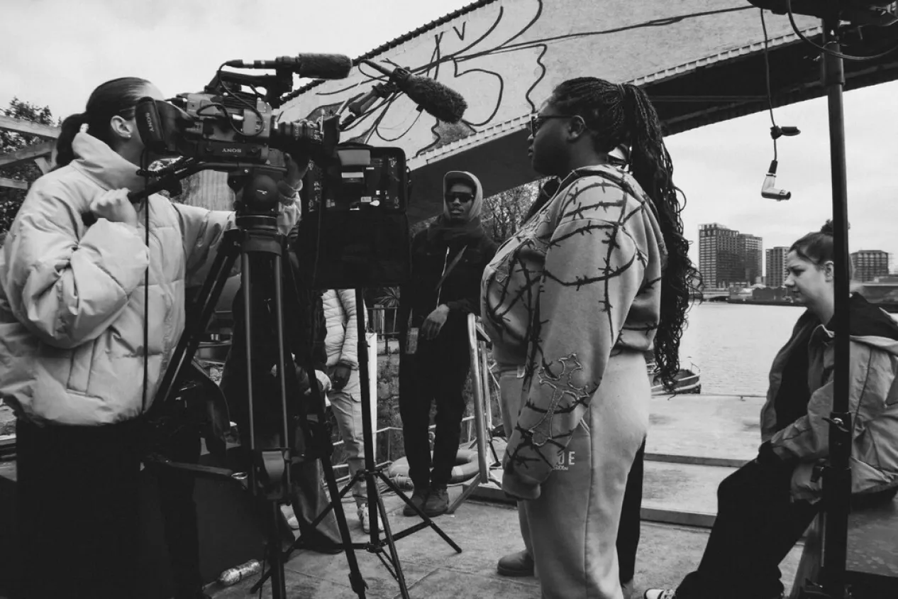 filmmaking-students-field-work.jpg